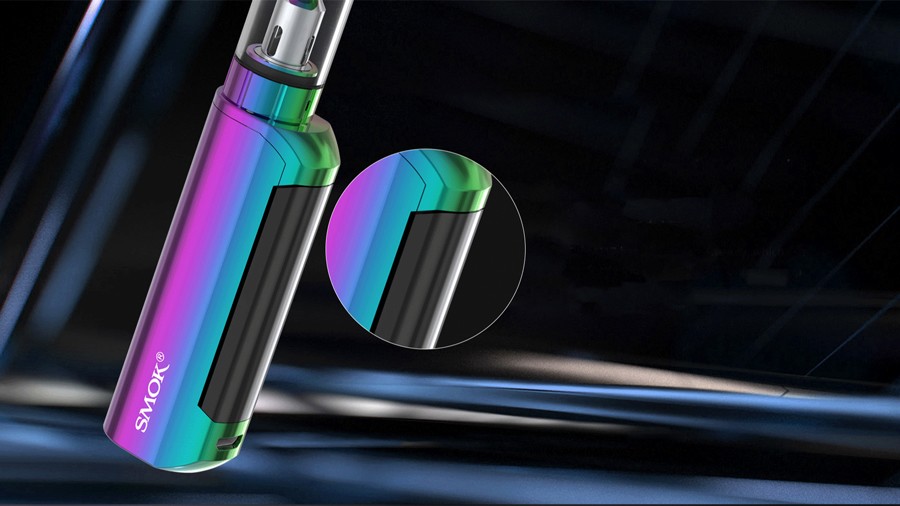 An ergonomically designed firing key makes vaping easy with the Priv M17.