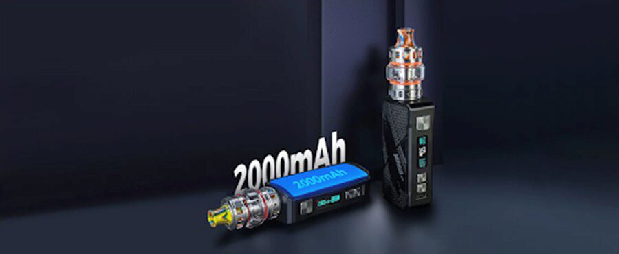 The Freemax Maxus 50W vape kit features a long lasting battery for vapers on the go.